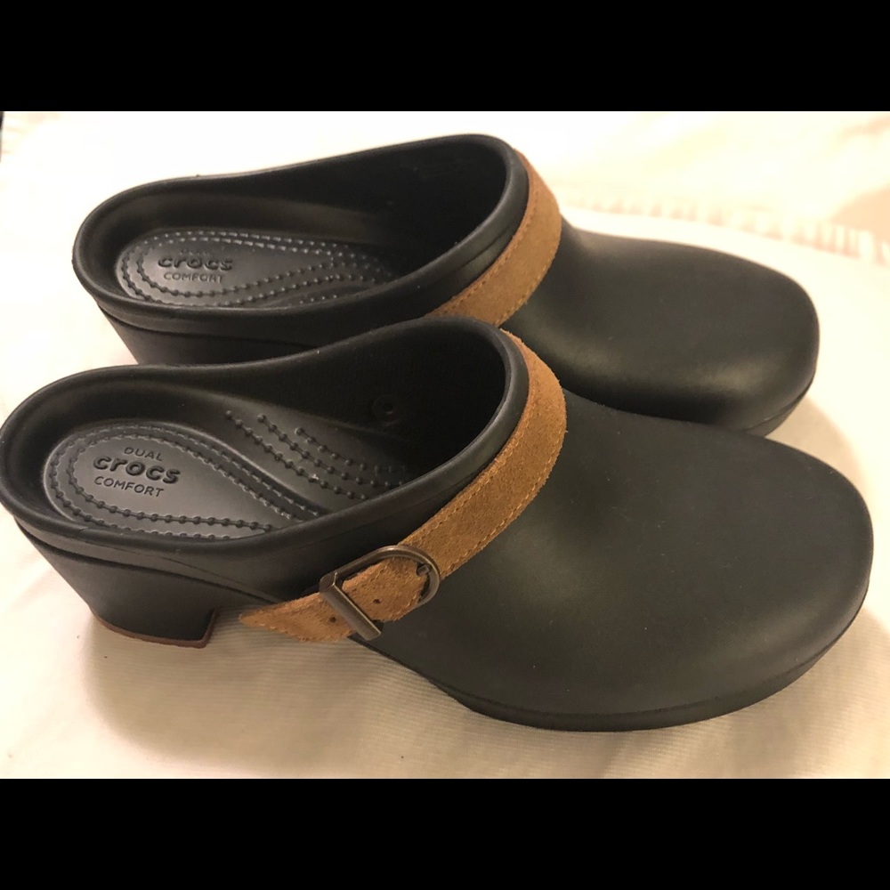 Crocs dual comfort women’s wedges shoes size 8